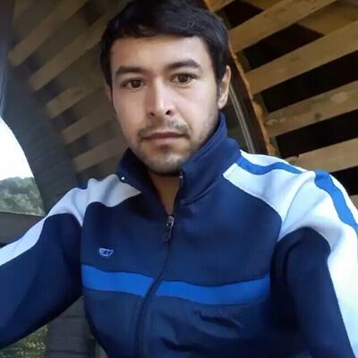  ,   Muxiddin, 32 ,     