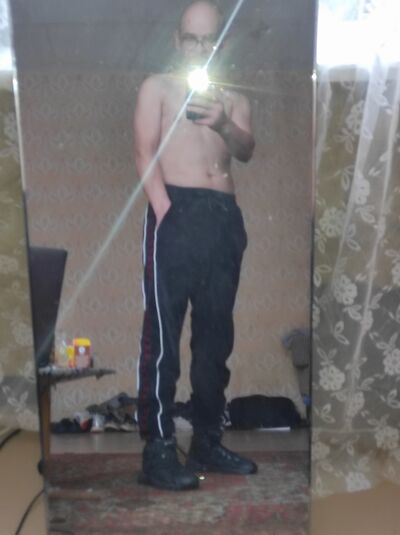  ,   Arturs, 46 ,   ,   