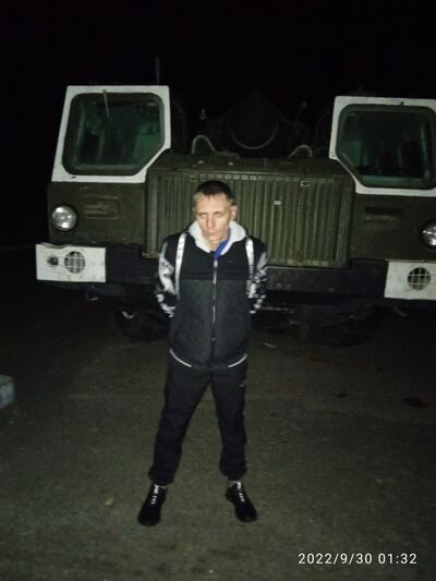  ,   Denis, 37 ,   ,   
