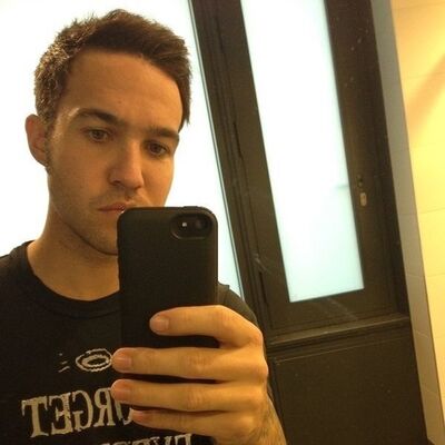  ,   Artur, 25 ,   ,   