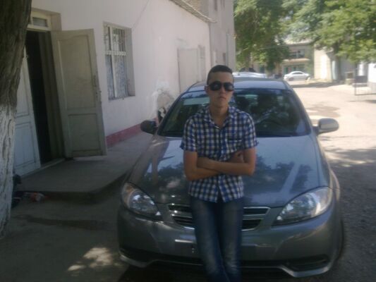  ,   Oybek, 28 ,   