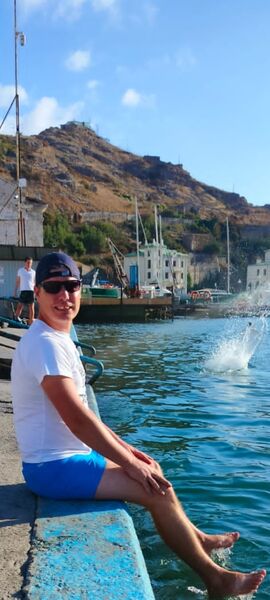  ,   Artem, 35 ,   ,   