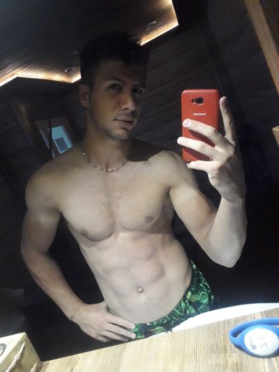  ,   Aliakbar, 28 ,   ,   , c 