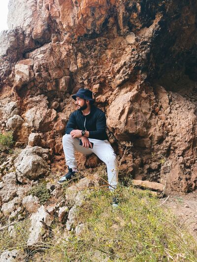  ,   Hayk, 28 ,   ,   , c , 