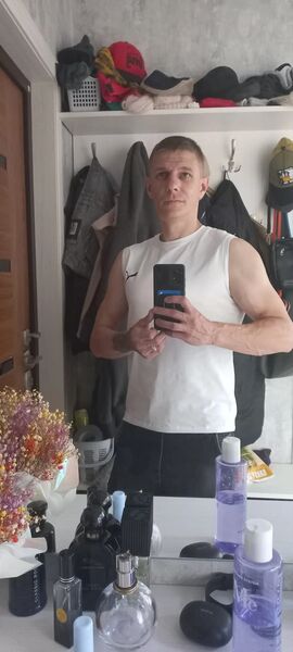  ,   Pavel, 35 ,   , c 