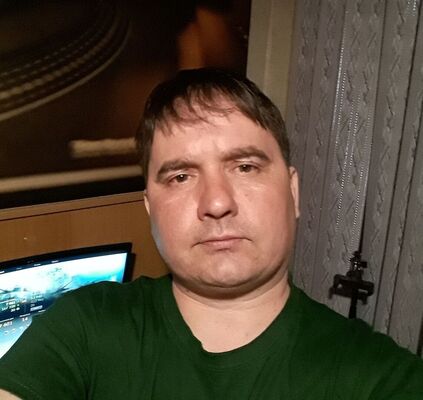  ,   Vadim, 43 ,   