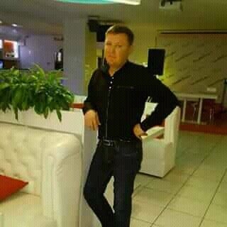  17011246  Anton, 42 ,    