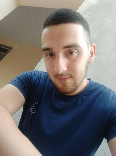  ,   Alfredo, 29 ,   ,   