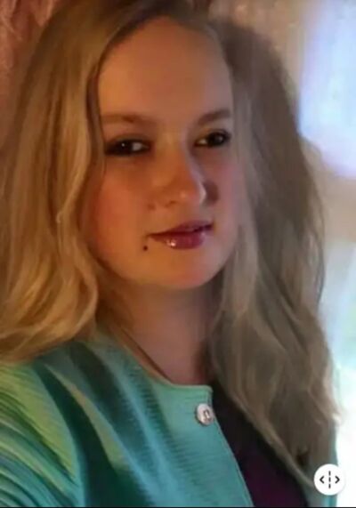  Chomutov,   , 44 ,   c 