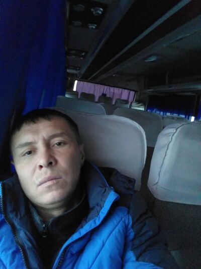  ,   Leon, 41 ,   ,   , c 