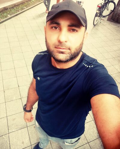  ,   Rinad, 38 ,   ,   