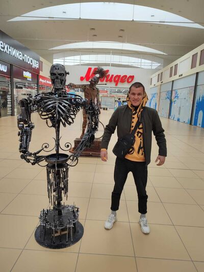  ,   Abdullox, 26 ,   c 