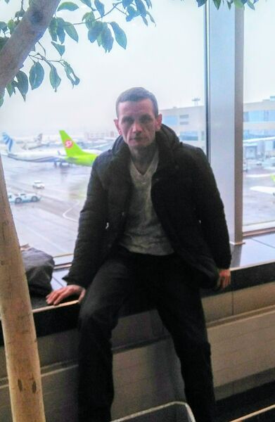  ,   Viktor, 49 ,   ,   