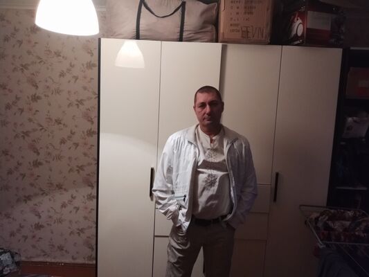  ,   Aleks, 47 ,   ,   , c 