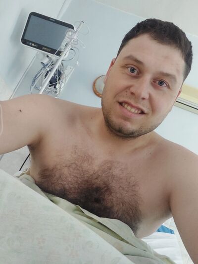  ,   Antoni, 32 ,   ,   