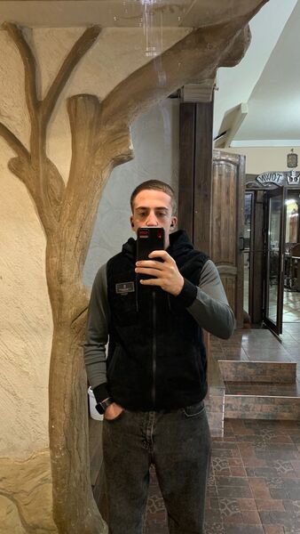  ,   Gagik, 22 ,   ,   