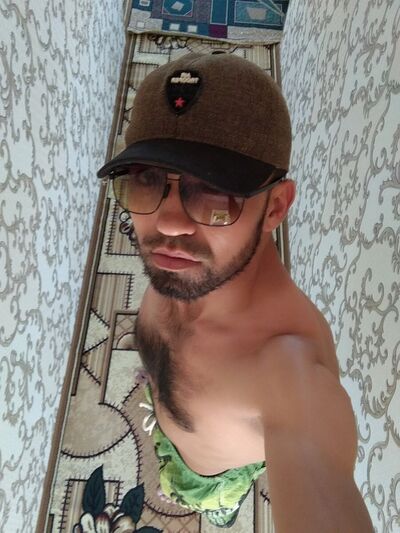  ,   Lideruzb, 35 ,  