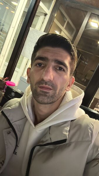  ,   Kamran, 29 ,   ,   