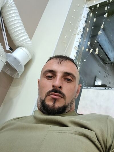  ,   Elnur, 31 ,   ,   