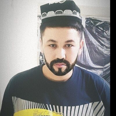  ,   Bobotik, 29 ,  