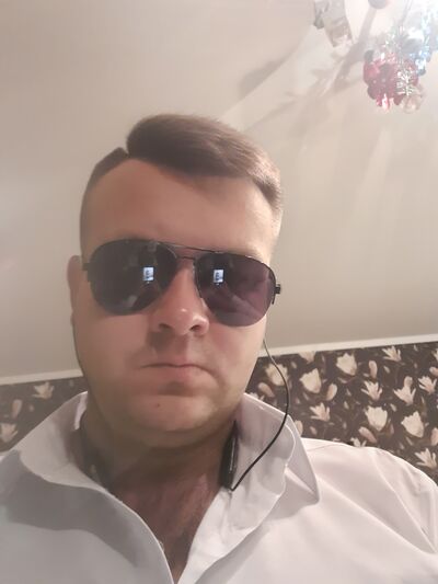  ,   Igor, 32 ,   ,   , c 
