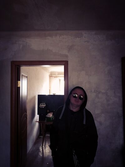  --,   Eric, 28 ,   , 