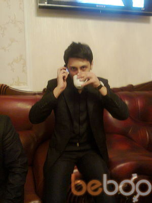  ,   Alik, 32 ,   