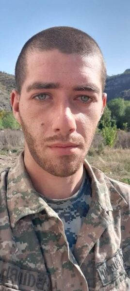  ,   Aram, 27 ,  