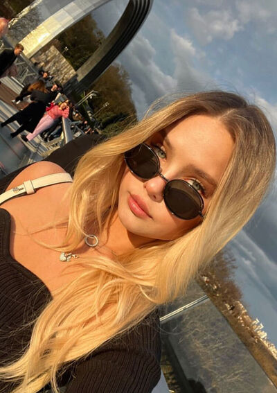  ,   Leila, 20 ,   , 