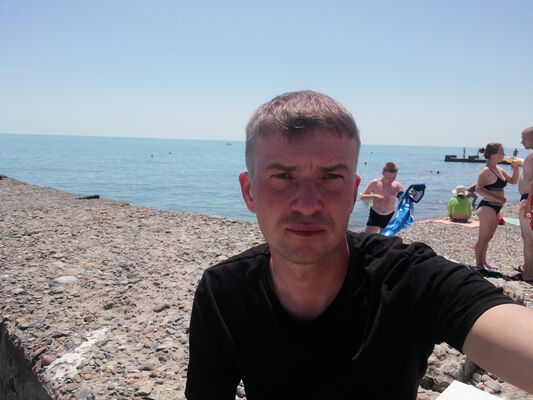  ,   Konstantin, 32 ,   ,   , c , 
