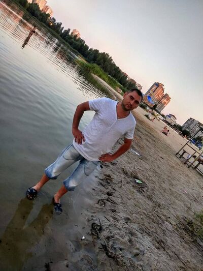  ,   Viktor, 43 ,   ,   , c 