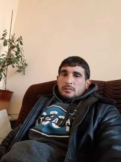  ,   Amid, 37 ,   ,   