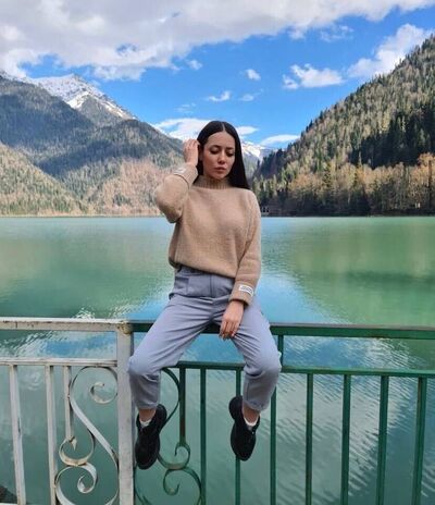  ,   Lenka, 27 ,   ,   , c 