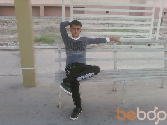  ,   Akbar, 32 ,   