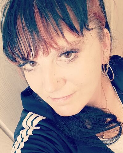  ,   Lana, 40 ,   ,   , c , 