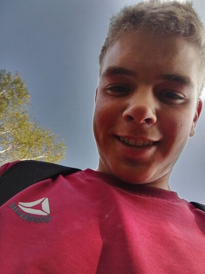  ,   Aleksei, 23 ,   ,   , c 