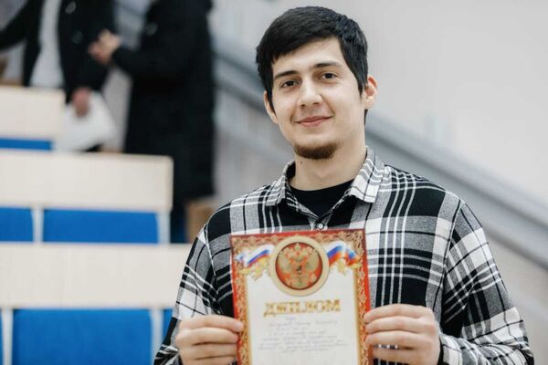  ,   Ibragim, 25 ,   ,   , 