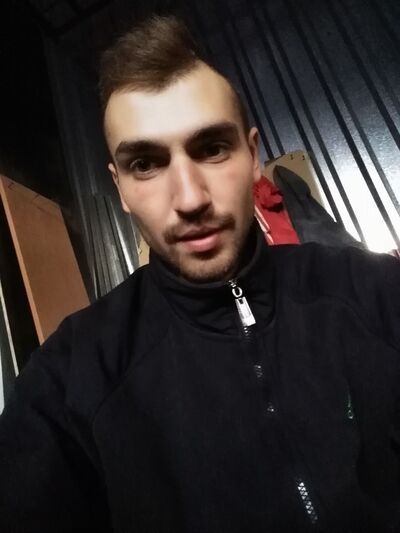  ,   Sergei, 33 ,   ,   , c 