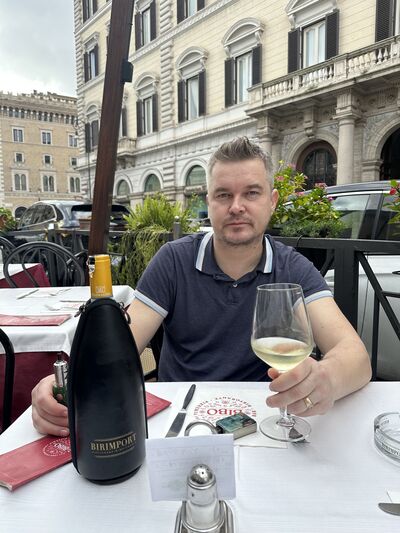  ,   Ilya, 39 ,   ,   