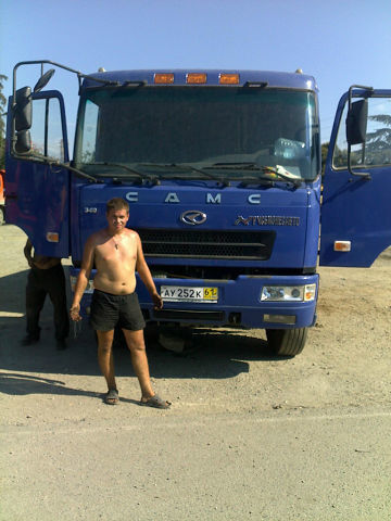  4439756  , 37 ,    