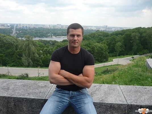  ,   Macho, 39 ,   ,   , c 