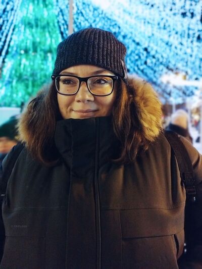  ,   Julia, 30 ,   ,   