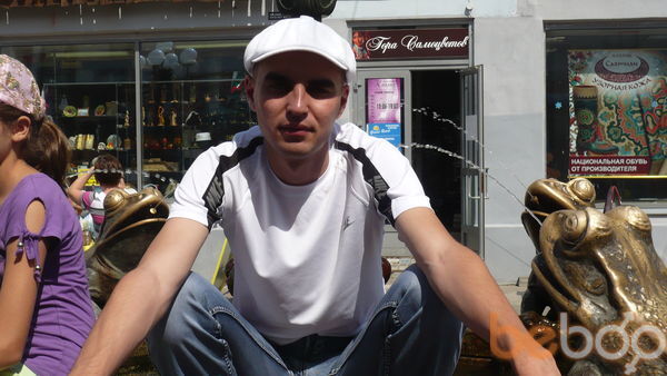  ,   Fanis, 39 ,   