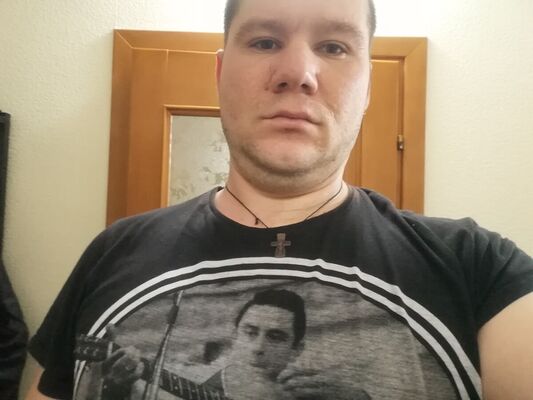  ,   Tudor, 33 ,   ,   