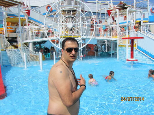  ,   David, 45 ,   