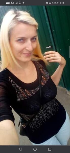  ,   Roxie, 35 ,   ,   , c , 