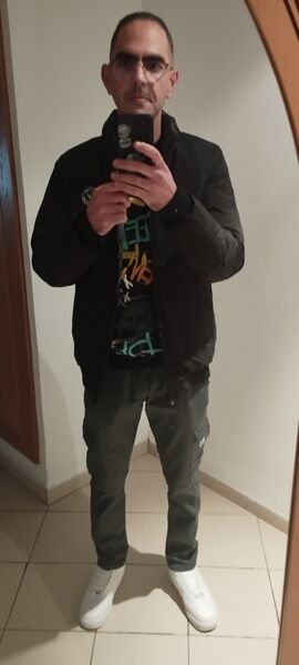  ,   Ahmed, 42 ,   ,   , c 