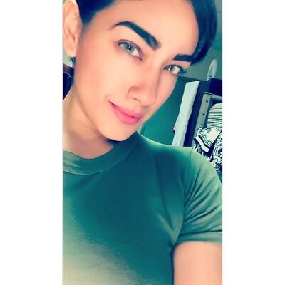  Kruje,   Laura, 41 ,   ,   , c 