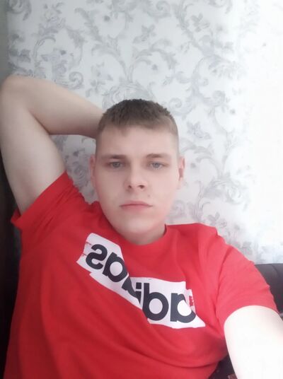   ,   Maxim, 32 ,   ,   