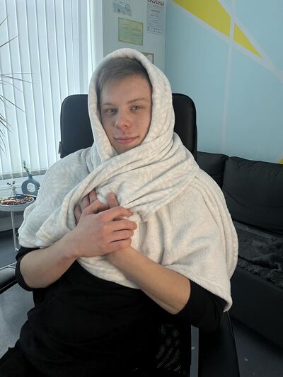  ,   Vlad, 23 ,   ,   